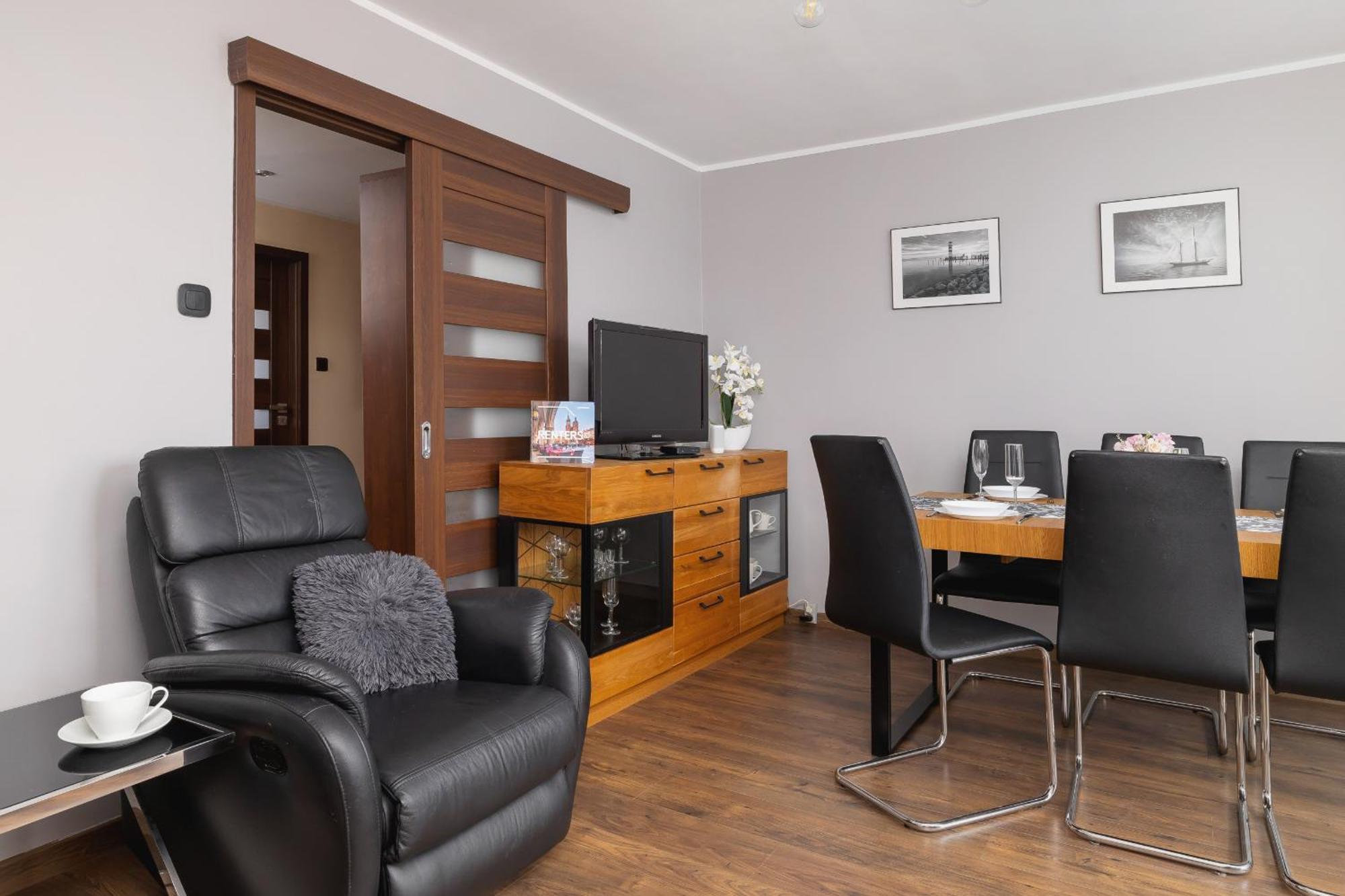 Apartamento Przytulny Z 3 Sypialniami Z Biurkiem Do Pracy Zdalnej By Renters